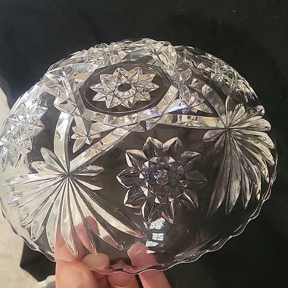 Anchor Hocking Prescut Star of David 7 1/4" bowl. No call outs. - Picture 3 of 7